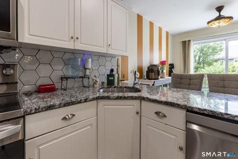 3 Centerbrook Court Avon CT 06001