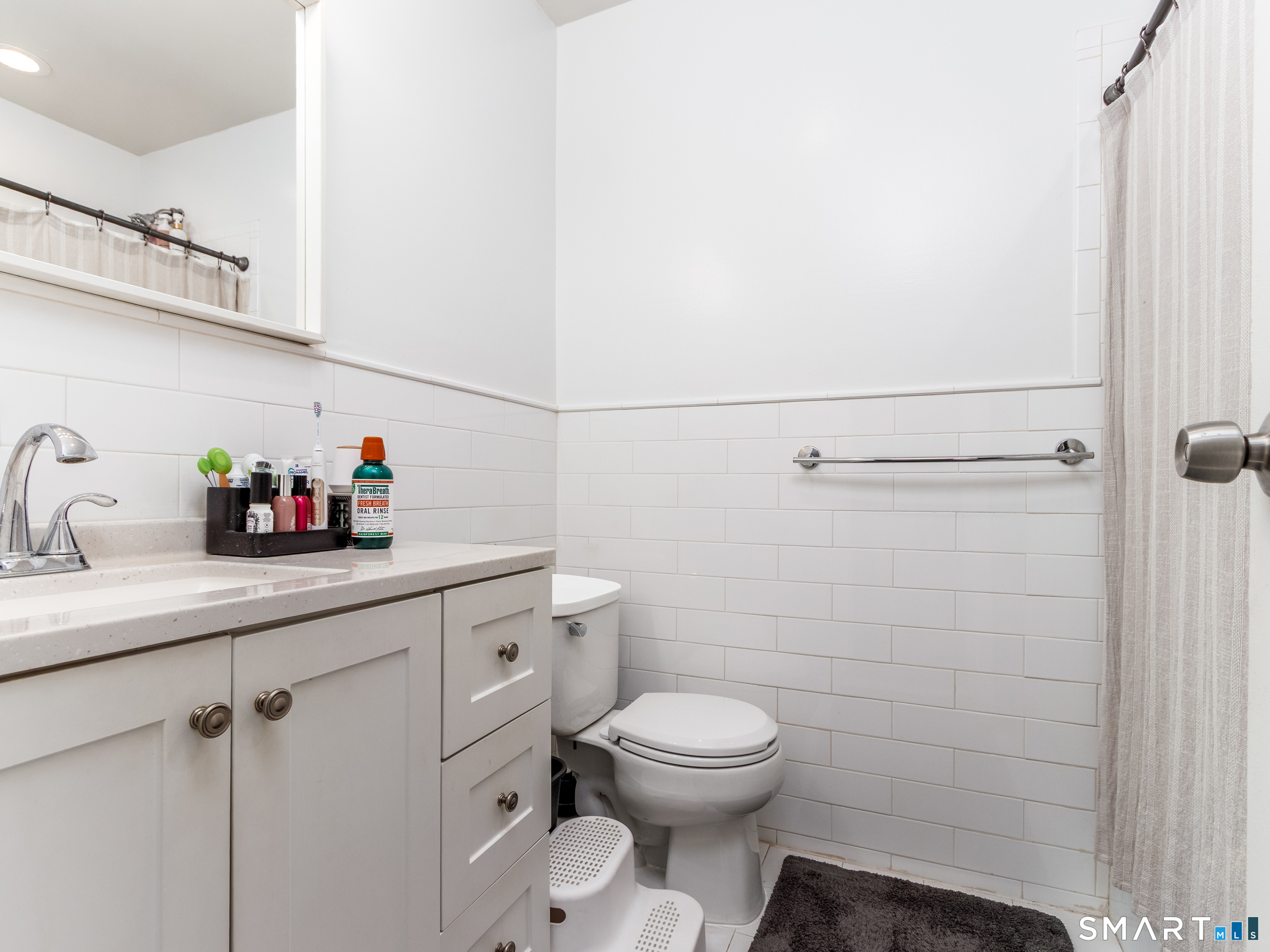 153 Bull Hill Lane West Haven CT 06516