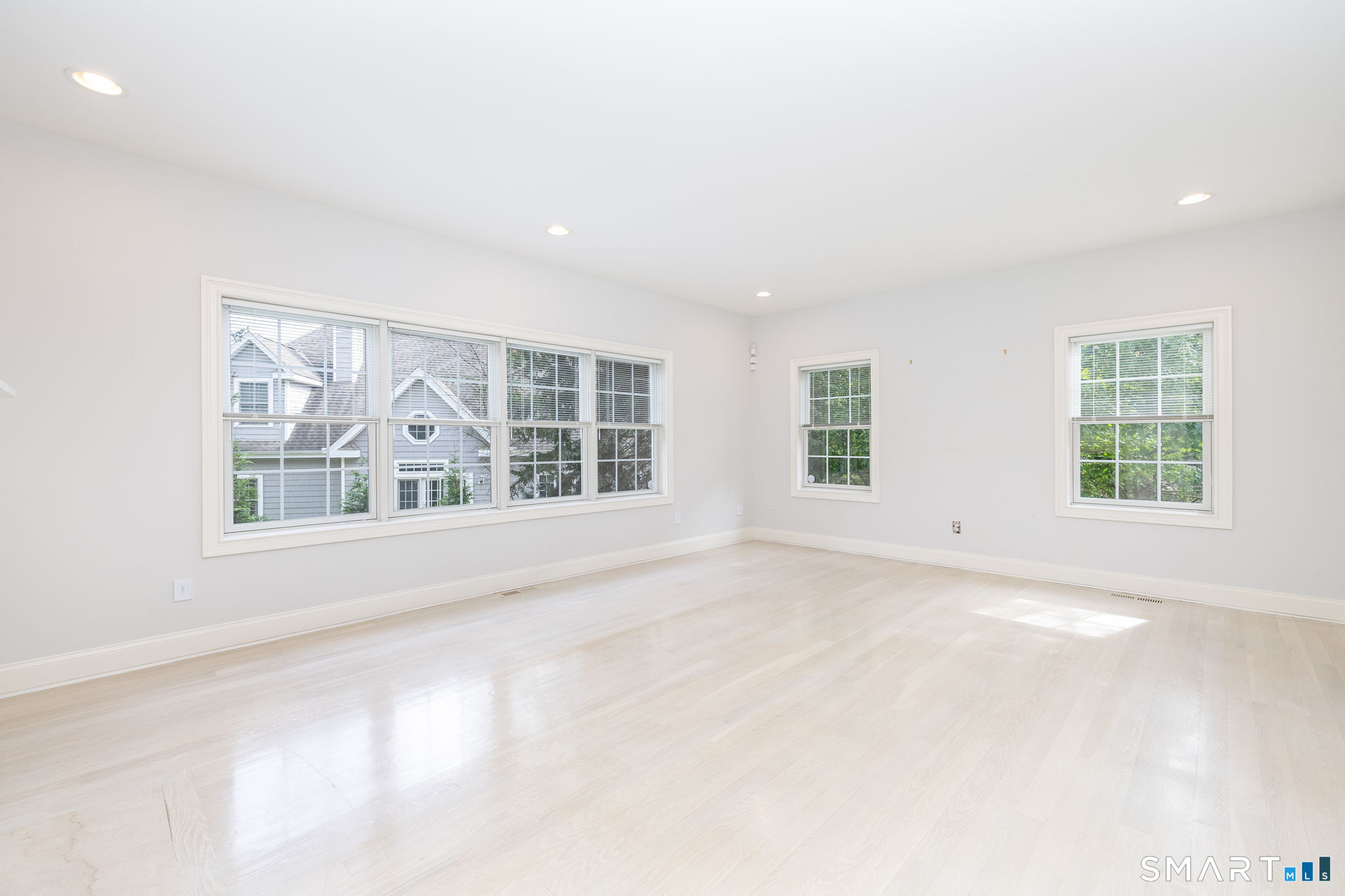 6 Wyeth Drive Bloomfield CT 06002