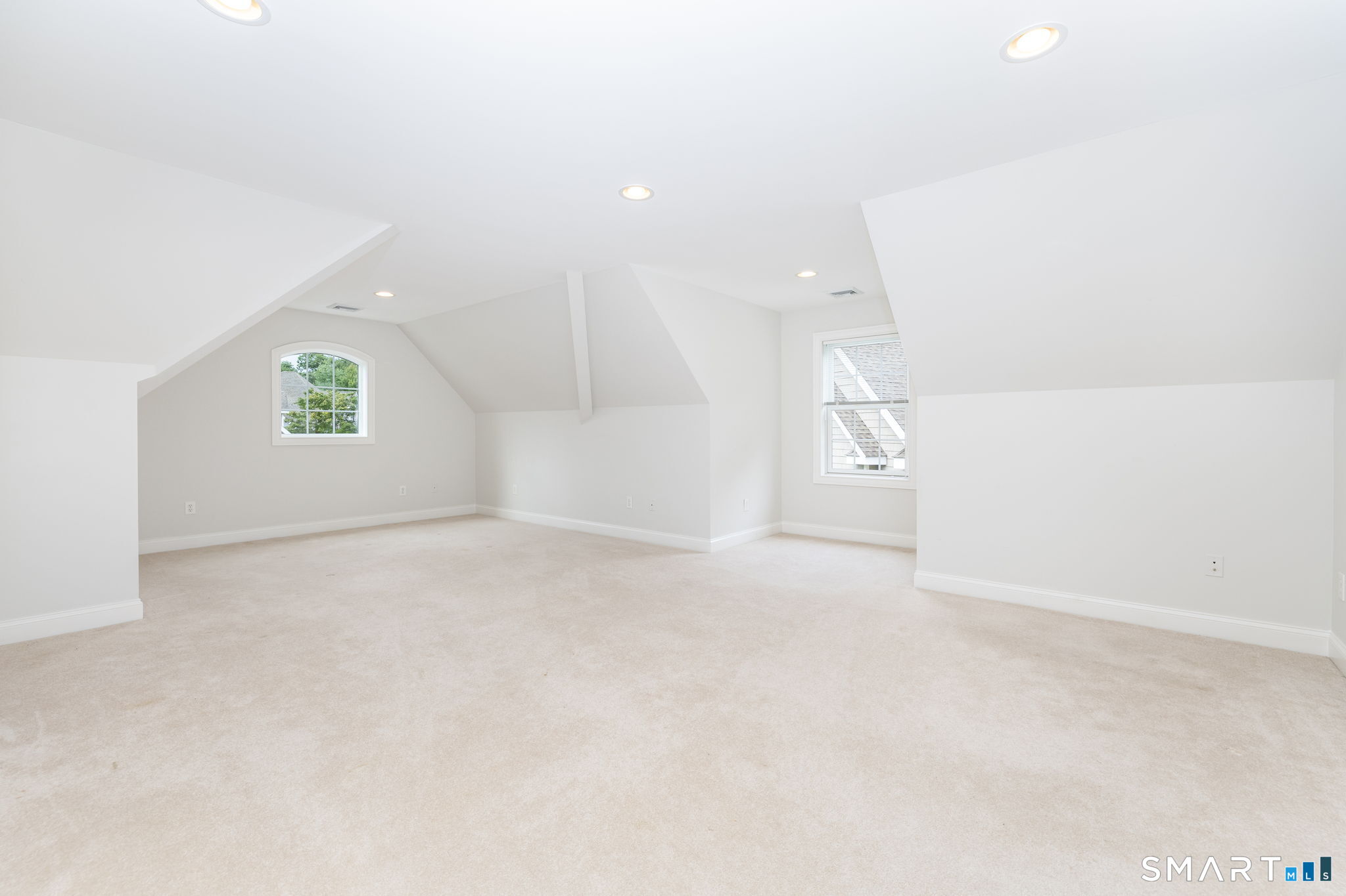 6 Wyeth Drive Bloomfield CT 06002