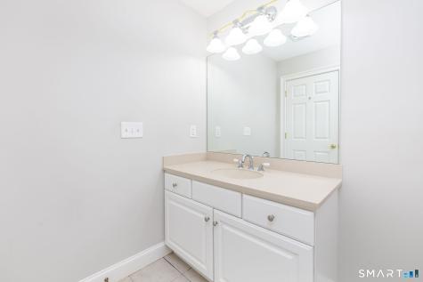 6 Wyeth Drive Bloomfield CT 06002