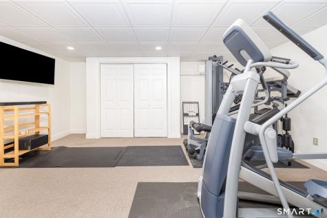 6 Wyeth Drive Bloomfield CT 06002