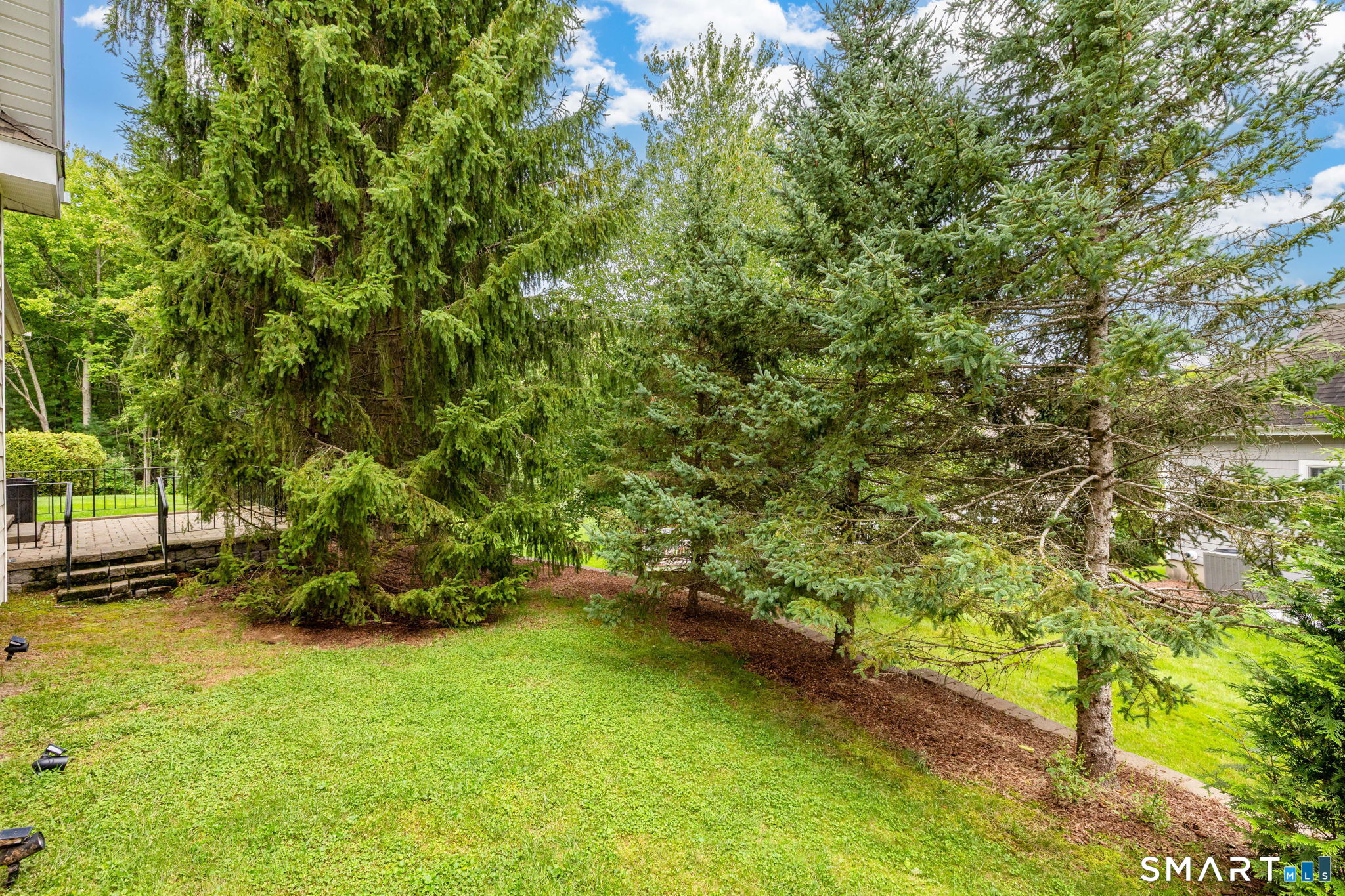 6 Wyeth Drive Bloomfield CT 06002