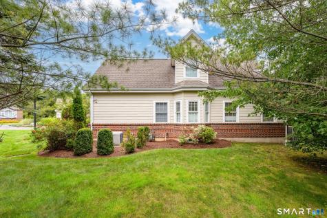 6 Wyeth Drive Bloomfield CT 06002