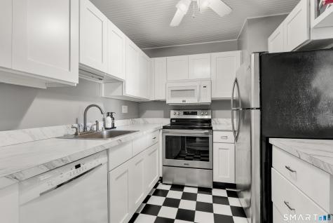175 South End Road East Haven CT 06512