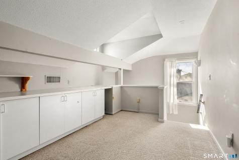 175 South End Road East Haven CT 06512
