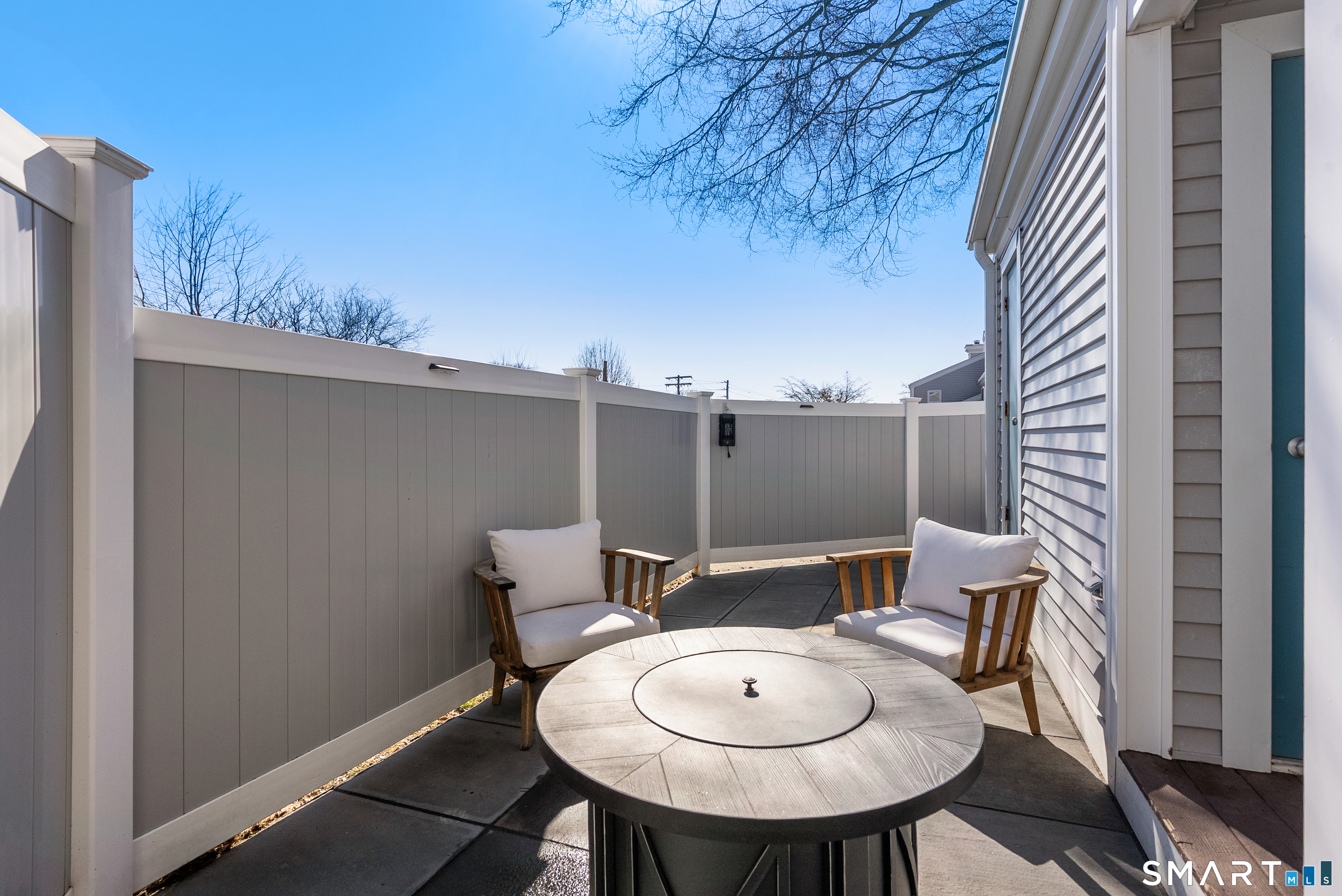 175 South End Road East Haven CT 06512