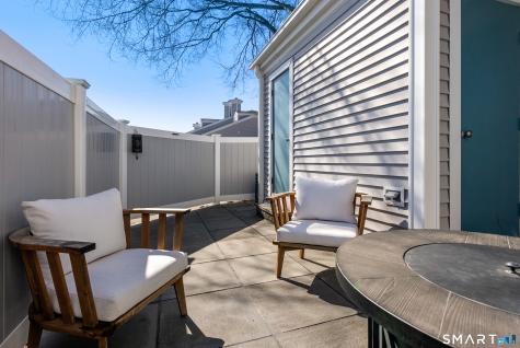 175 South End Road East Haven CT 06512