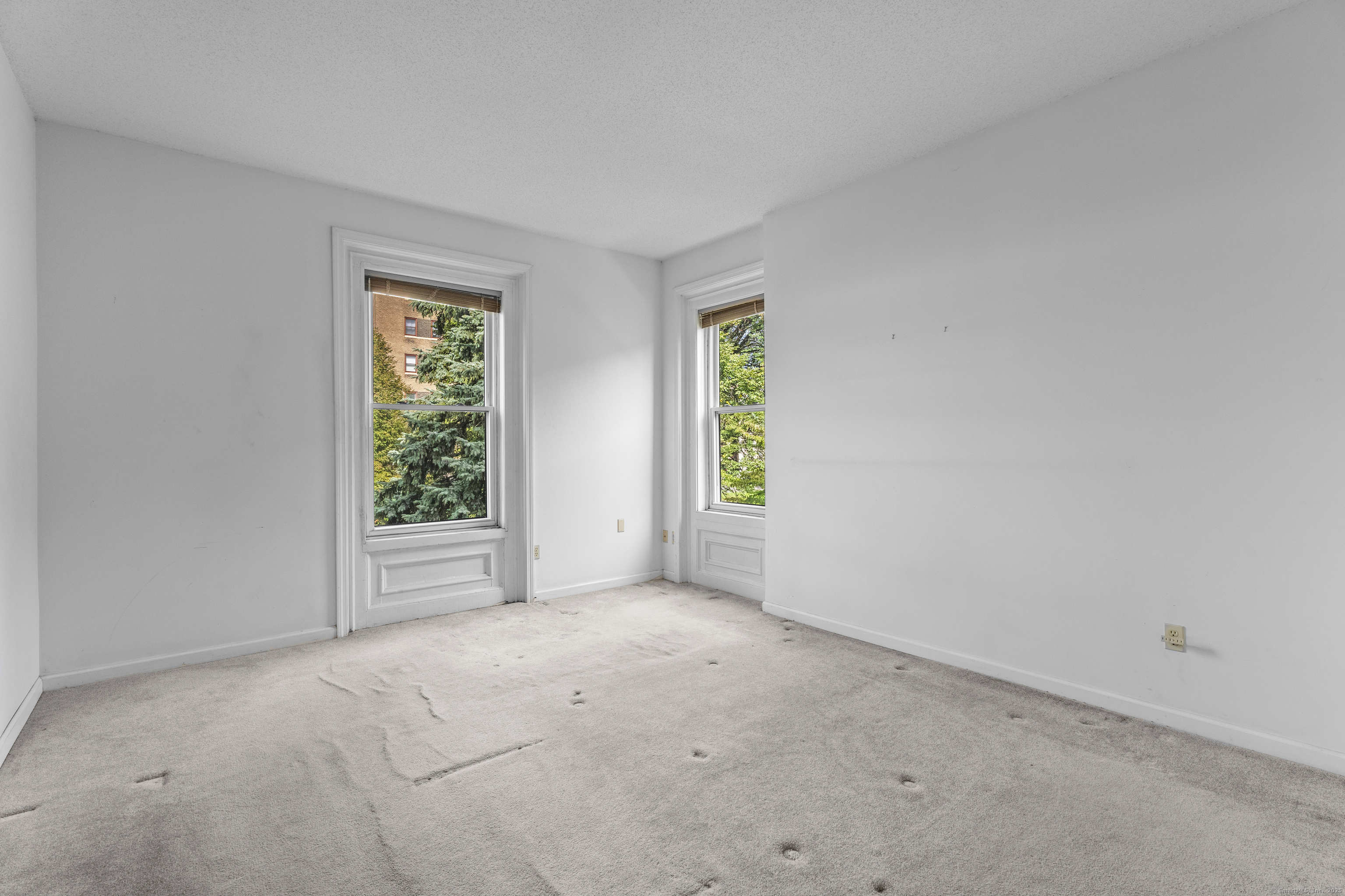 237 Farmington Avenue Hartford CT 06105