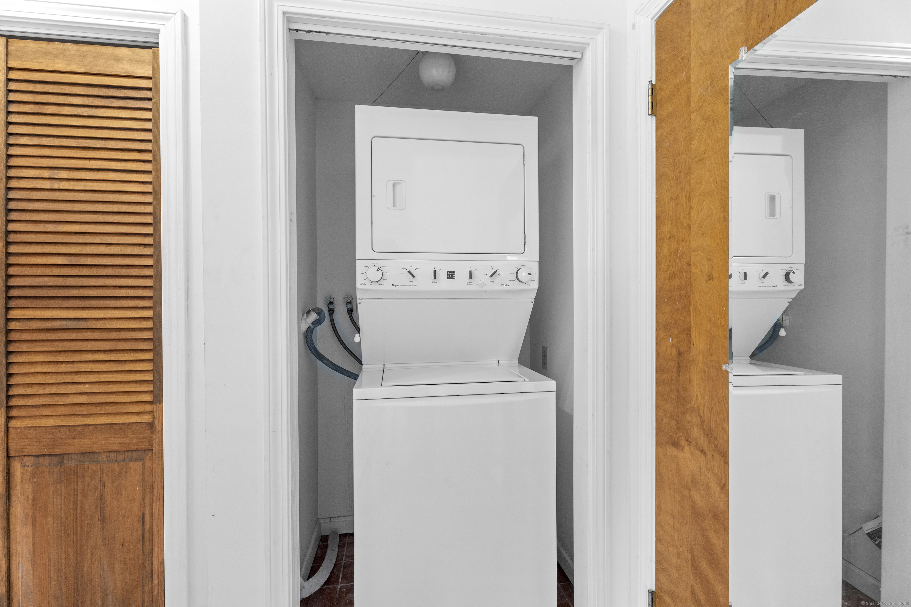 237 Farmington Avenue Hartford CT 06105