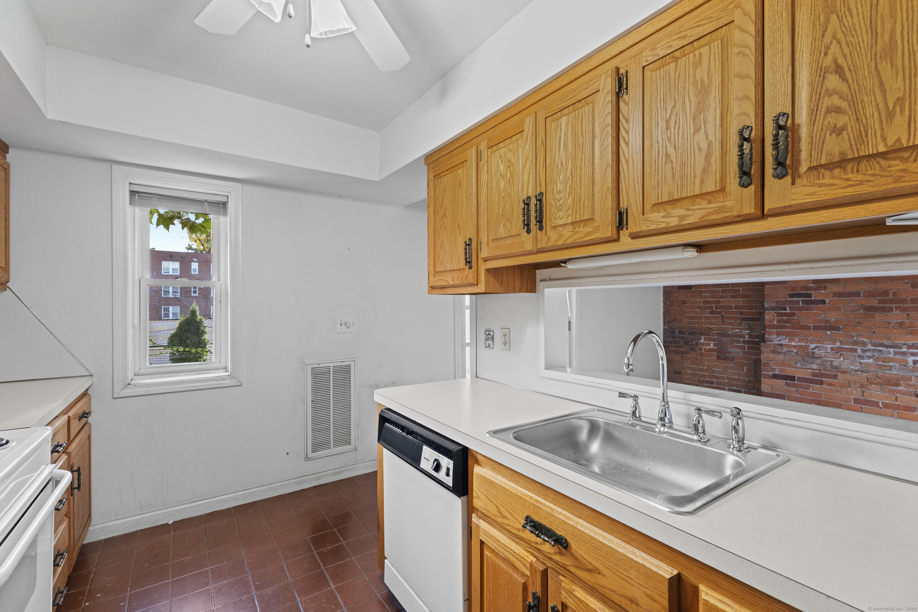 237 Farmington Avenue Hartford CT 06105