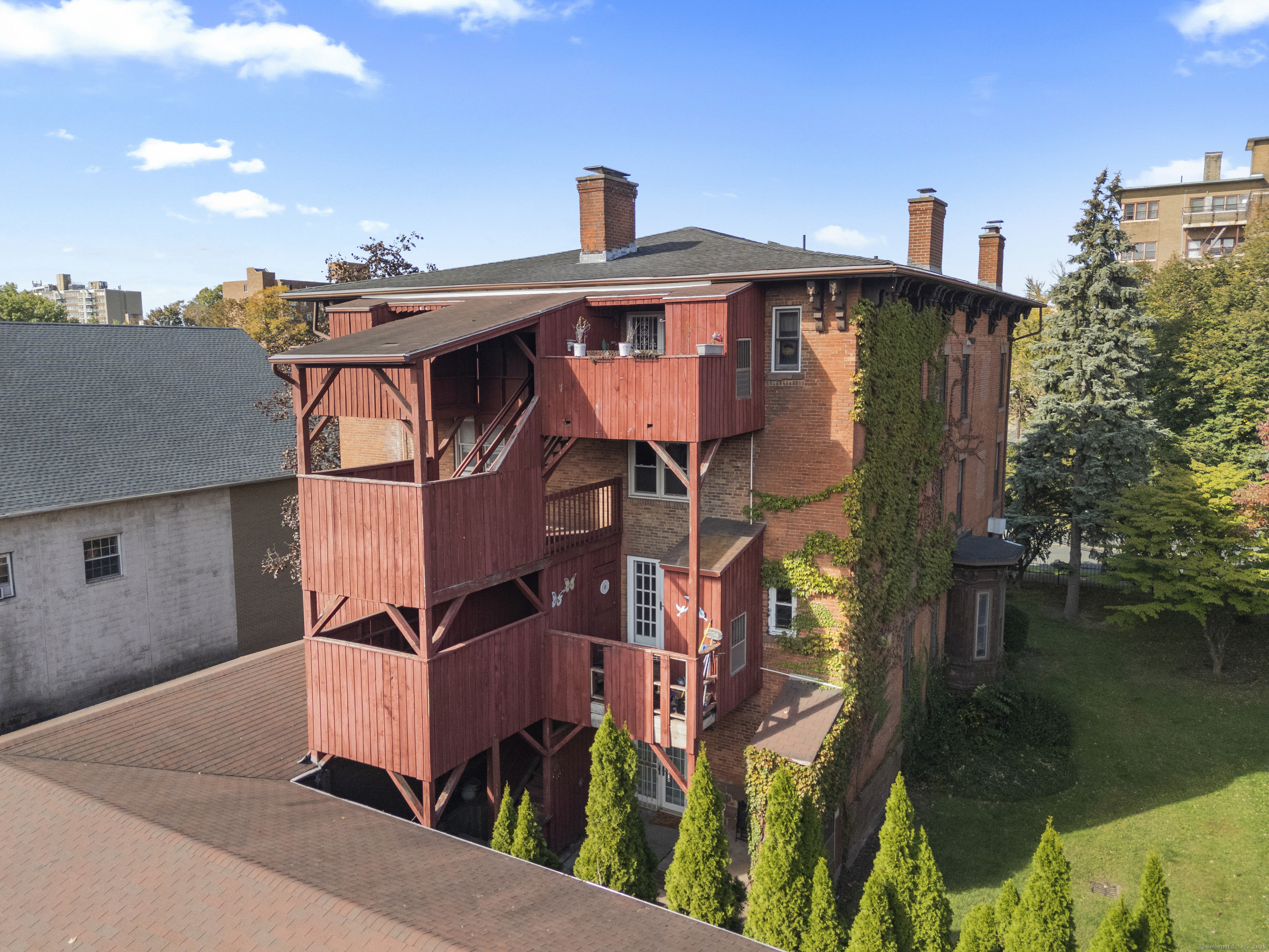 237 Farmington Avenue Hartford CT 06105