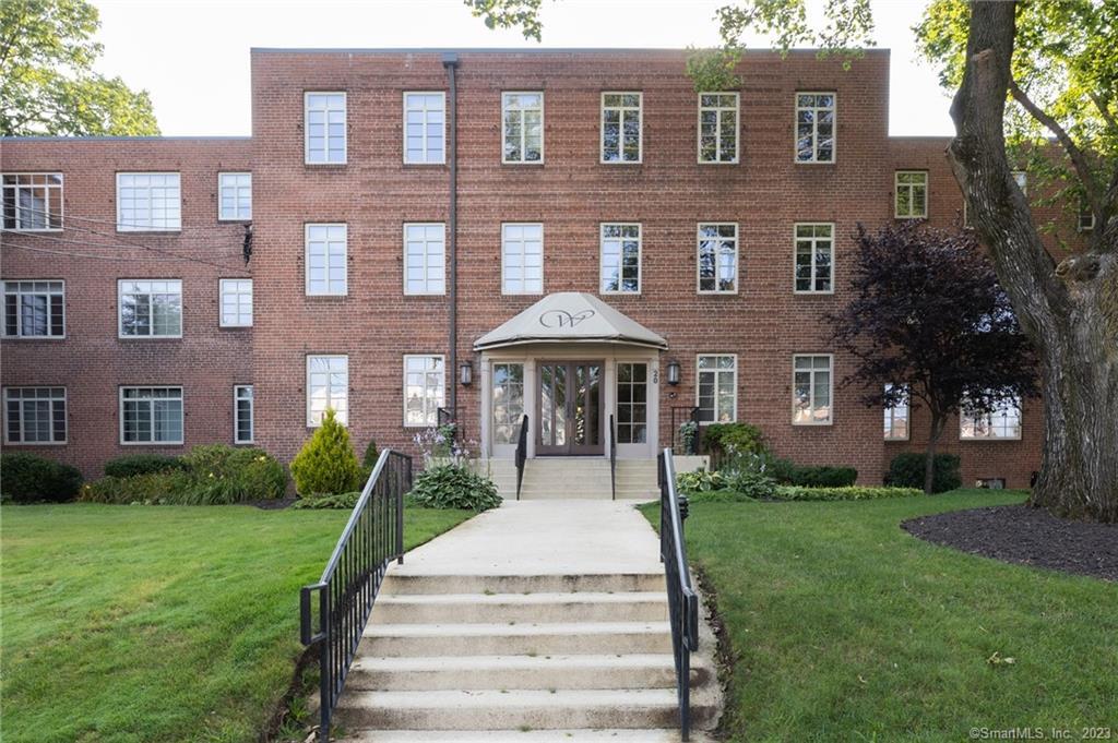 20 Outlook Avenue West Hartford CT 06119