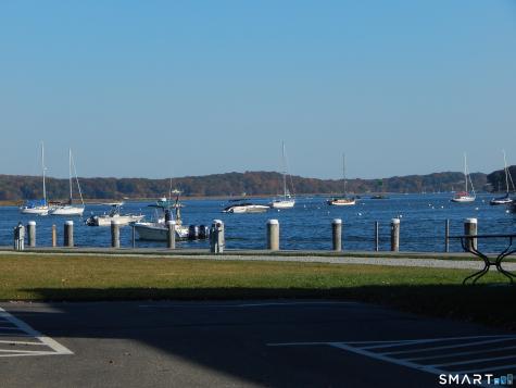 15 Sunset Terrace Essex CT 06426