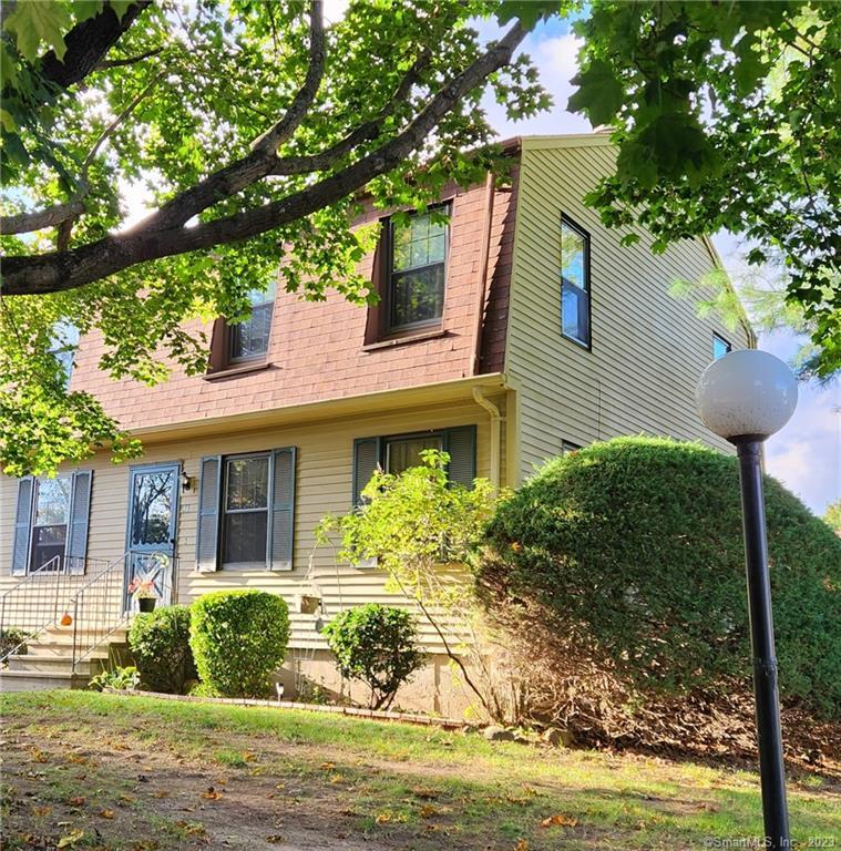 46 Bay Path Way Branford CT 06405