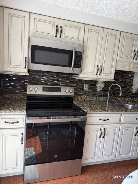 1 Avon Dale Road Cromwell CT 06416