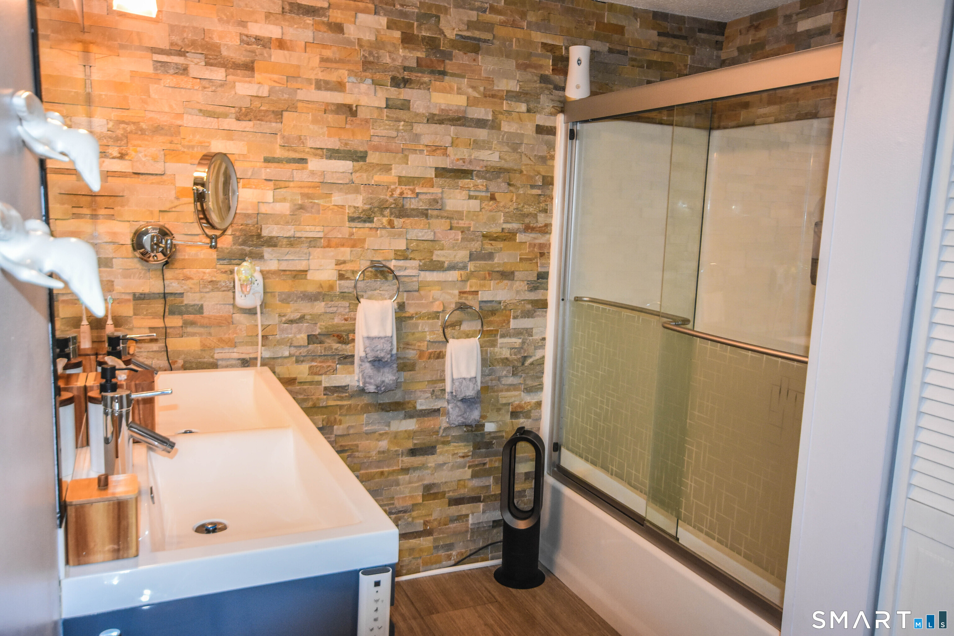 1 Avon Dale Road Cromwell CT 06416