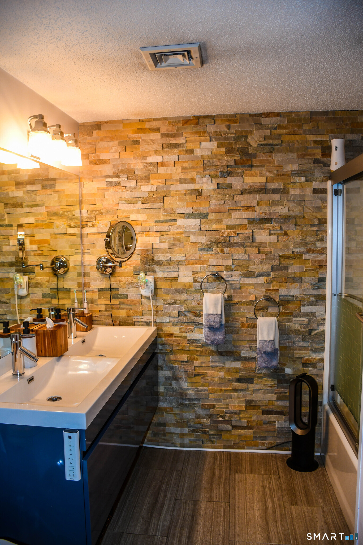 1 Avon Dale Road Cromwell CT 06416
