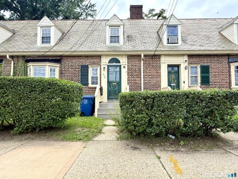 429 Iranistan Avenue Bridgeport CT 06604