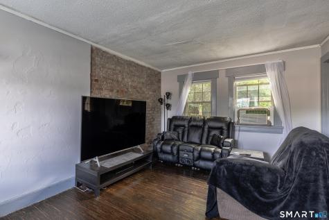 429 Iranistan Avenue Bridgeport CT 06604