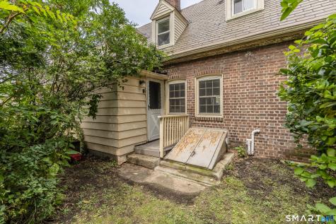 429 Iranistan Avenue Bridgeport CT 06604
