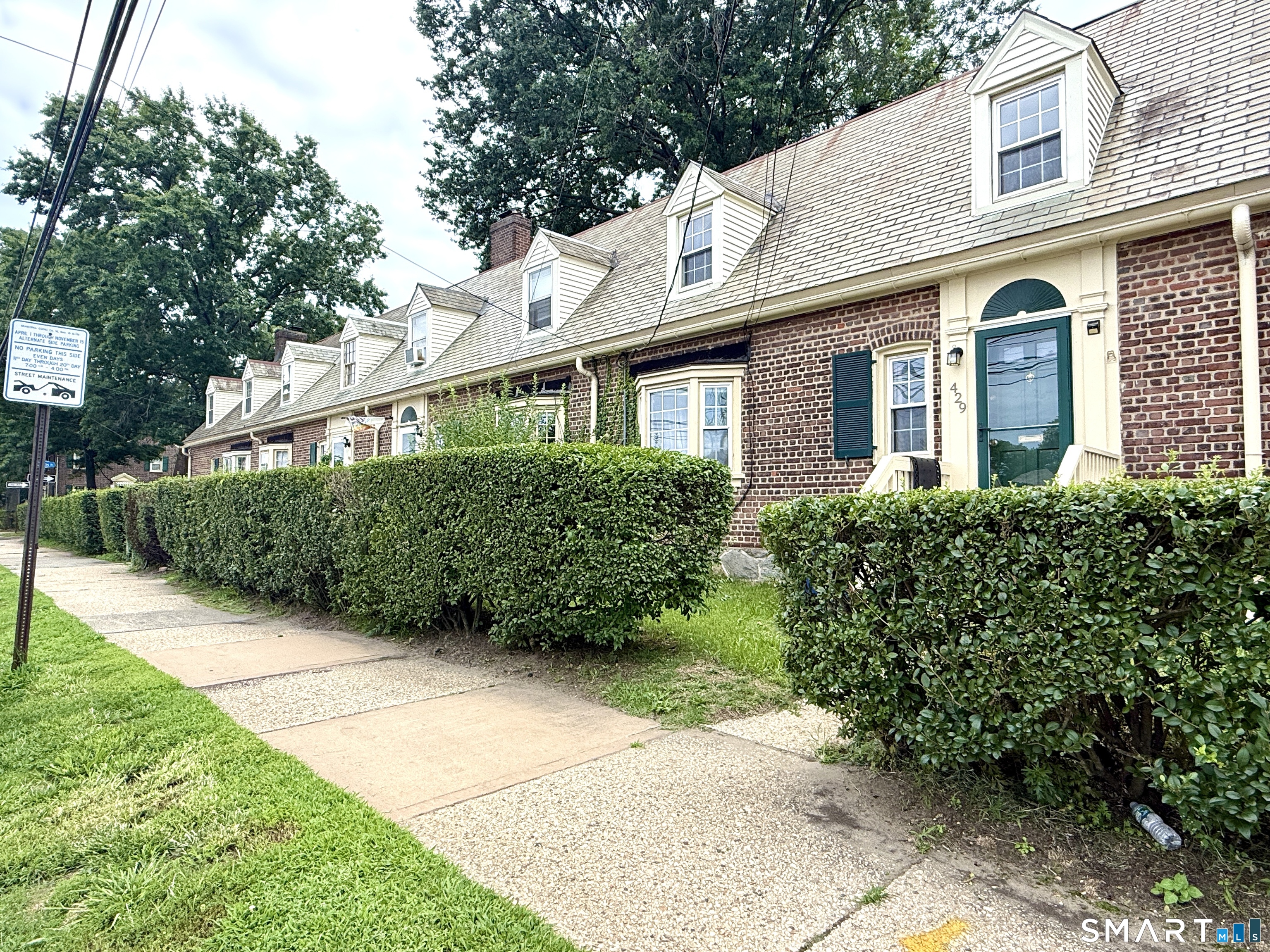 429 Iranistan Avenue Bridgeport CT 06604