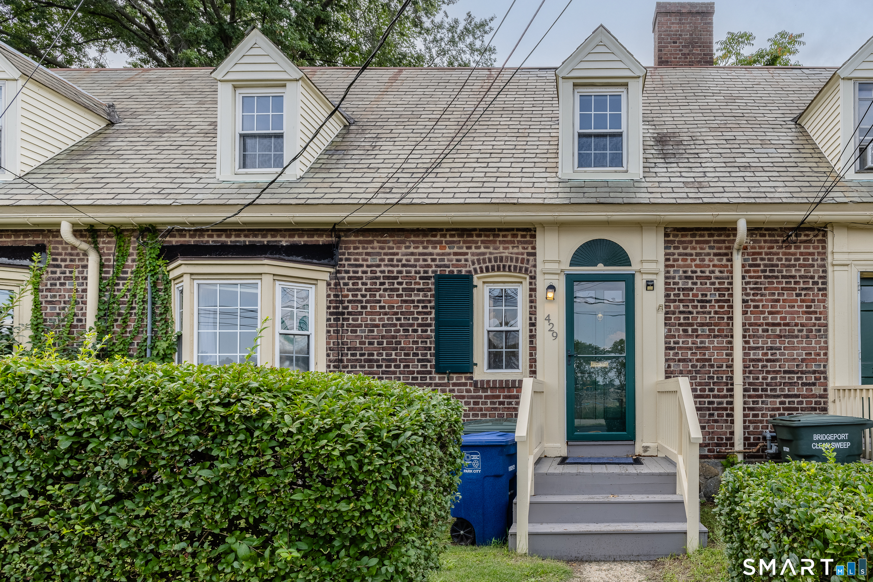 429 Iranistan Avenue Bridgeport CT 06604