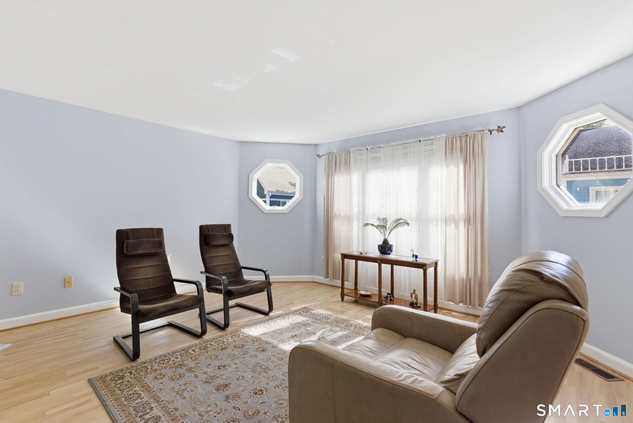 22 Seabreeze Avenue Milford CT 06460
