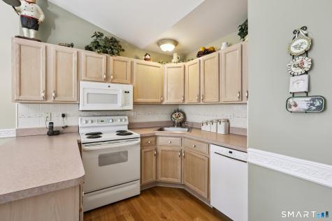 56 Pembroke Road Danbury CT 06811