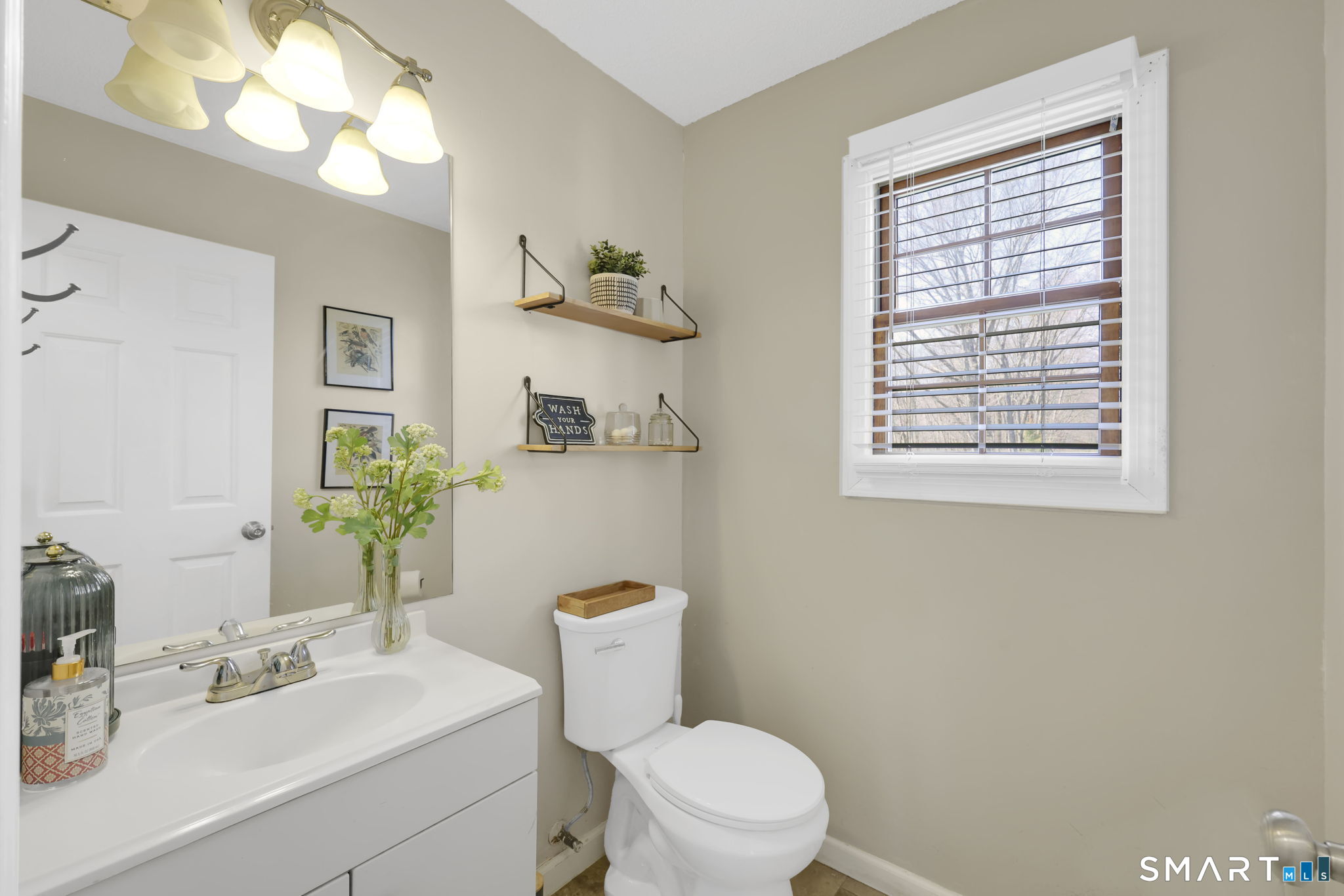 104 Carriage House Enfield CT 06082