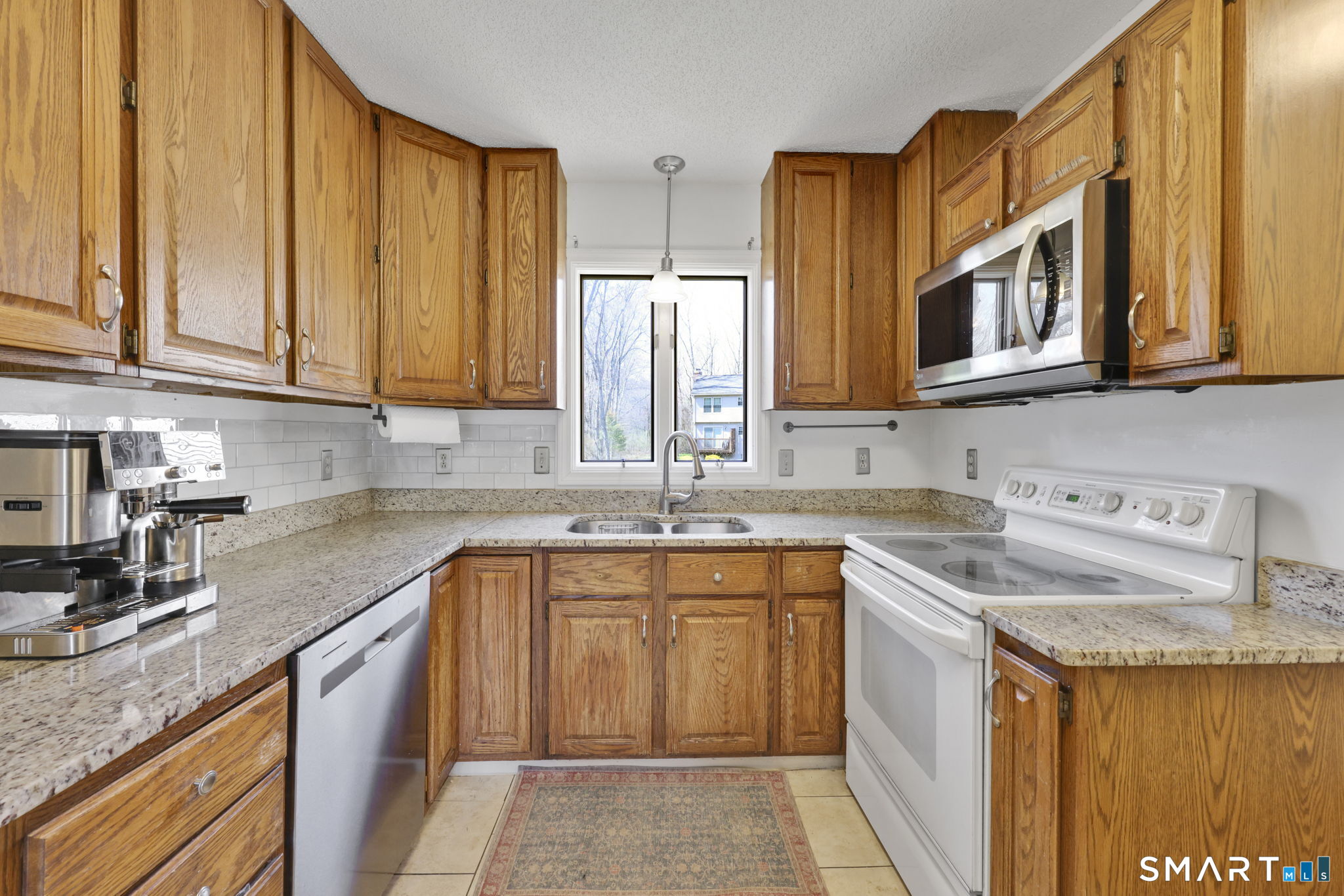 104 Carriage House Enfield CT 06082