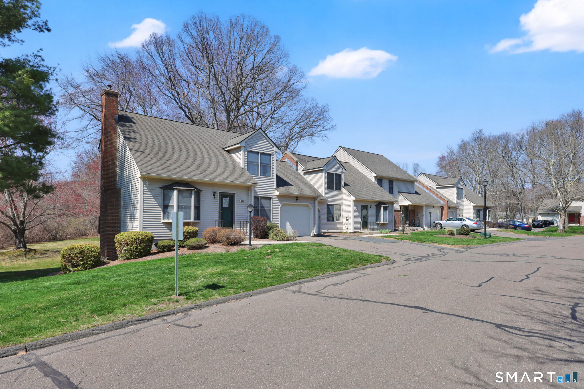 104 Carriage House Enfield CT 06082