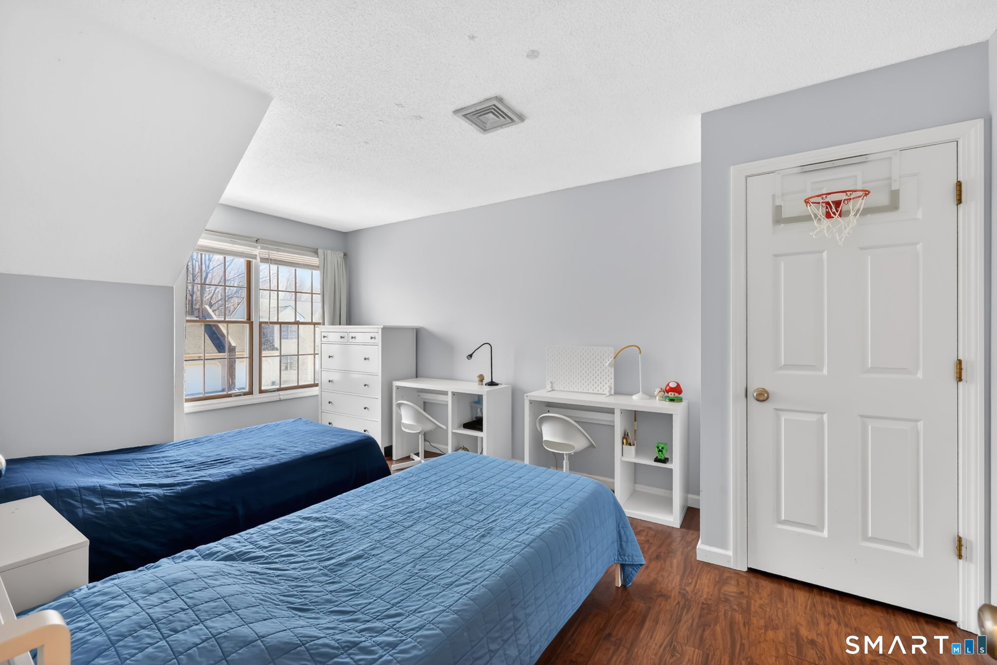 104 Carriage House Enfield CT 06082