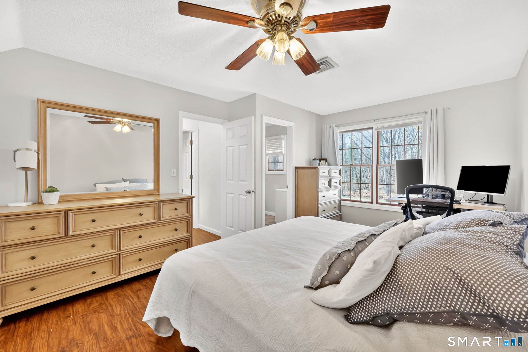 104 Carriage House Enfield CT 06082