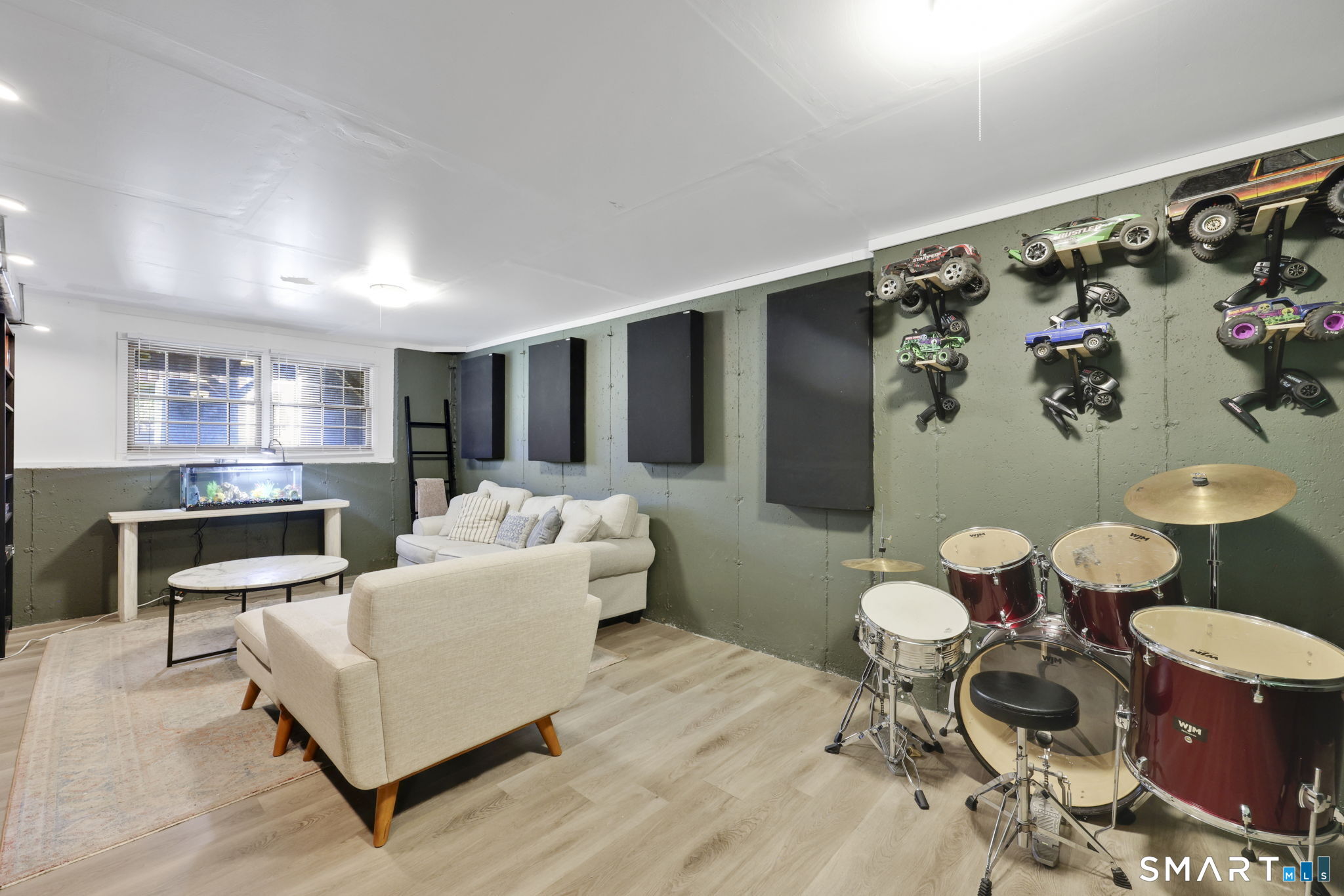 104 Carriage House Enfield CT 06082