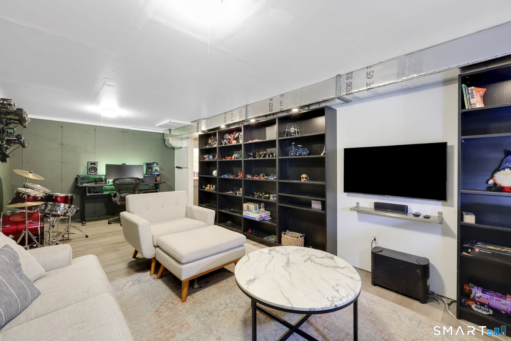 104 Carriage House Enfield CT 06082