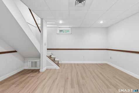 14 Lilac Lane Farmington CT 06032