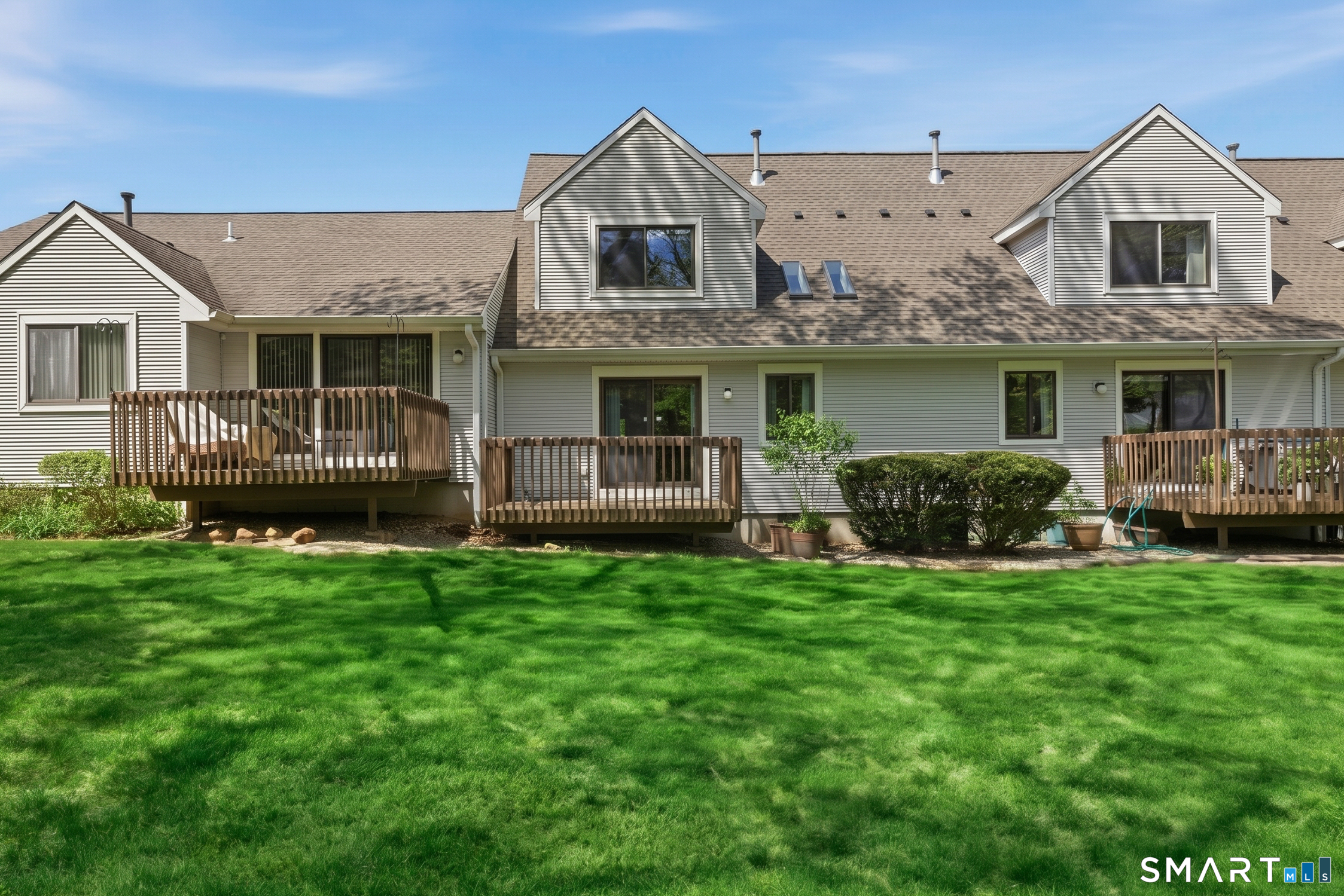 14 Lilac Lane Farmington CT 06032