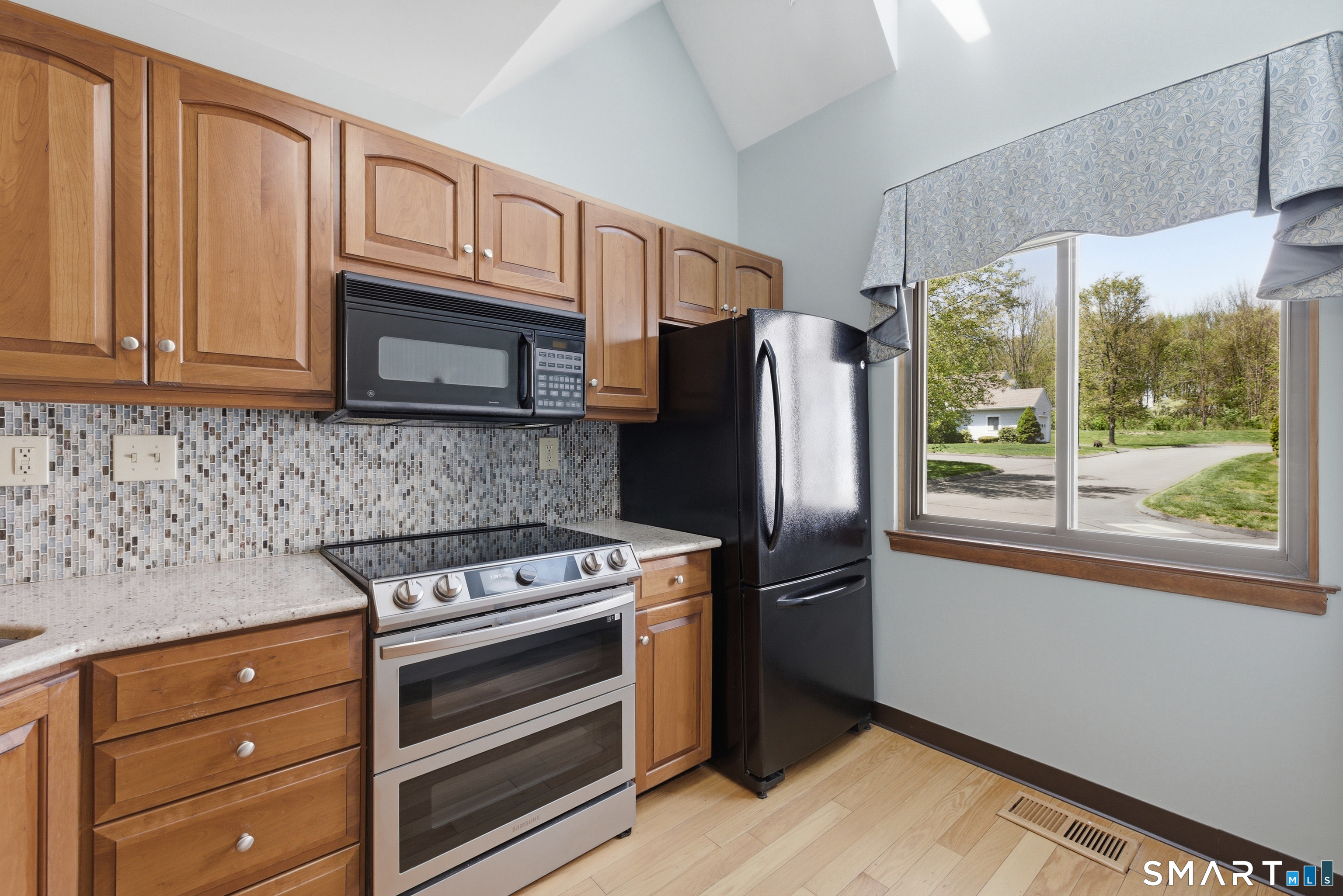 14 Lilac Lane Farmington CT 06032