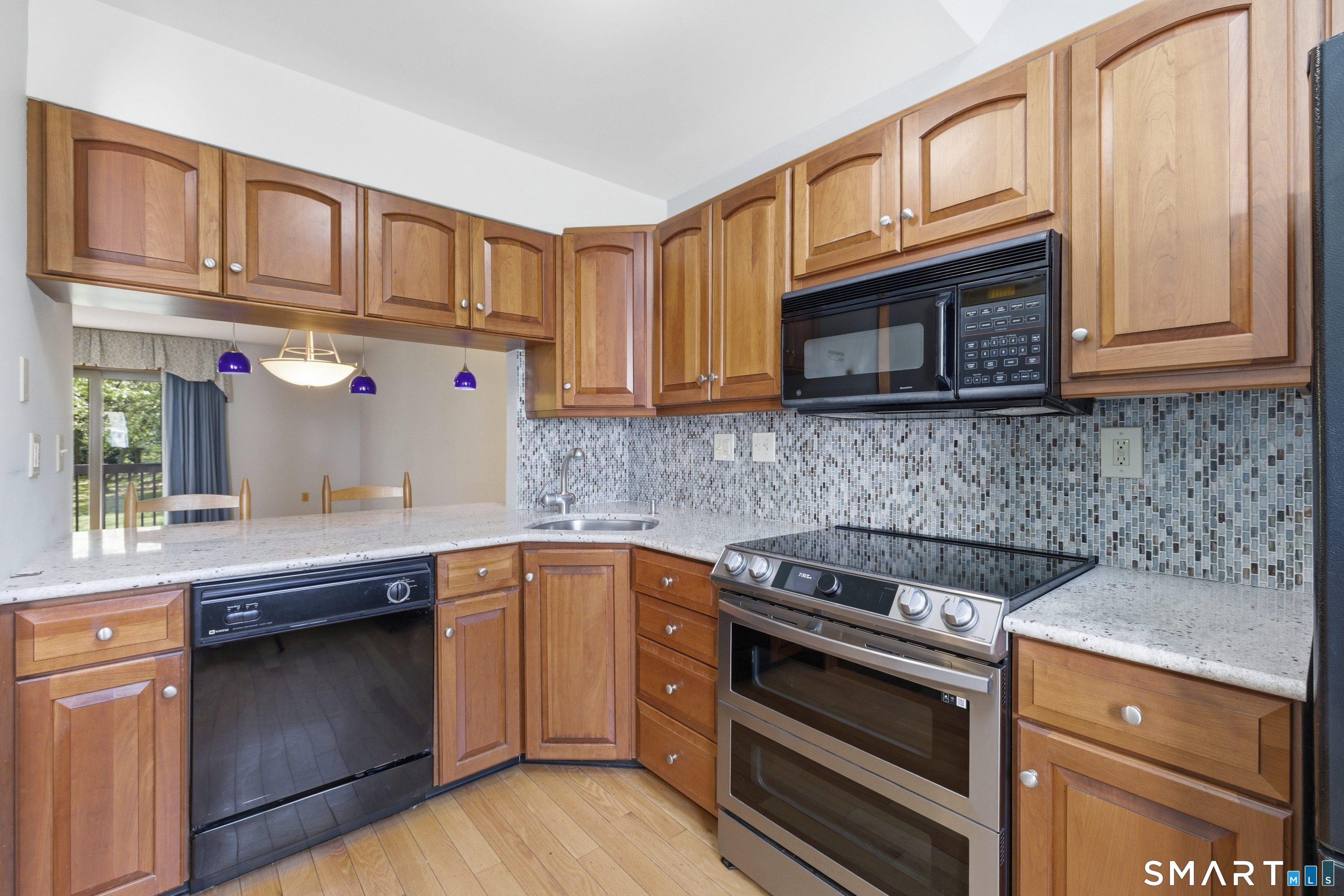 14 Lilac Lane Farmington CT 06032
