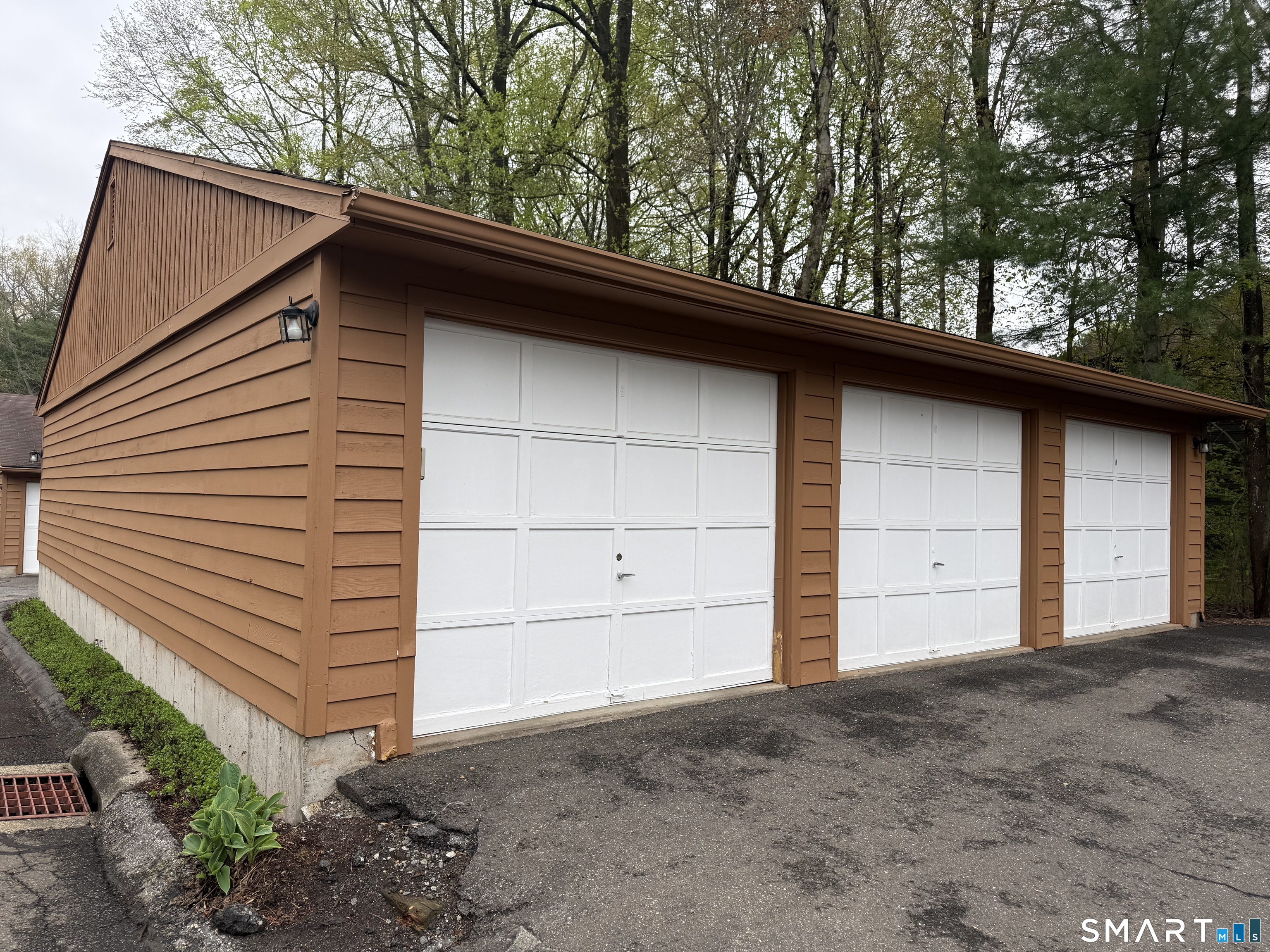15 Pine Needle Drive Shelton CT 06484