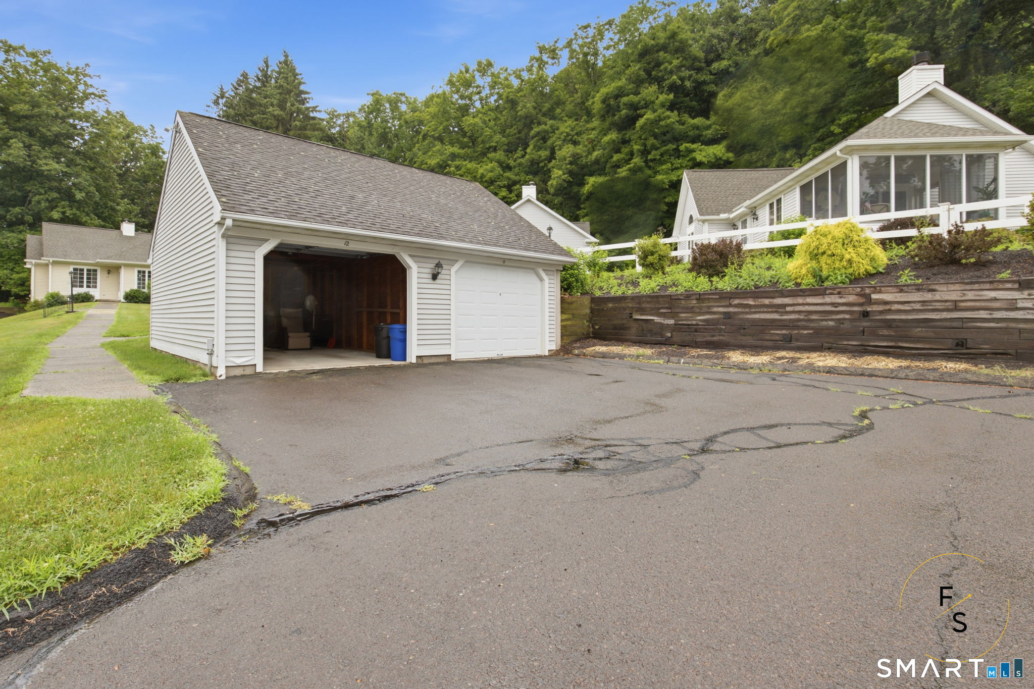 12 Bittersweet Ridge Middlefield CT 06455