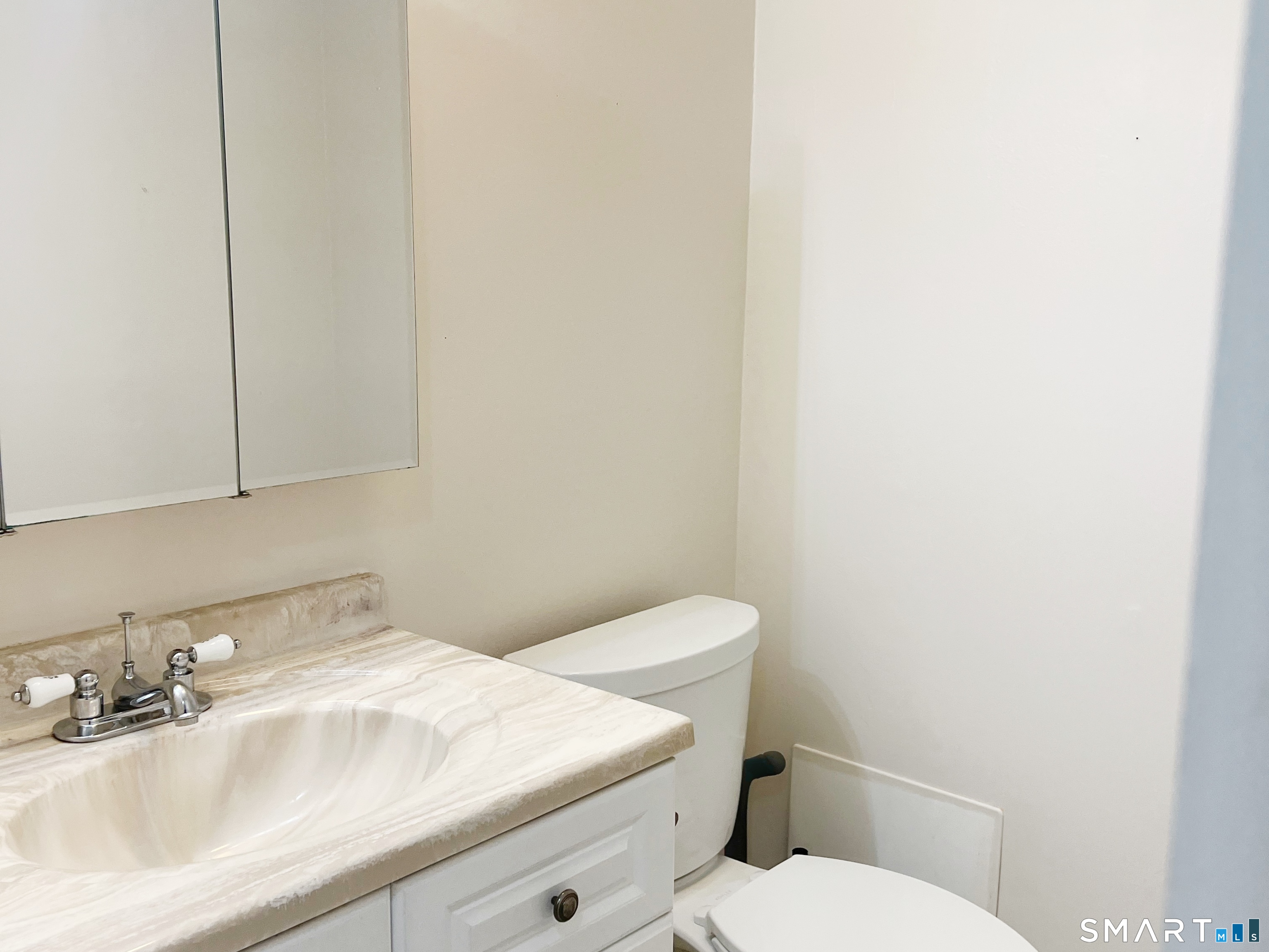 94 Wakefield Circle East Hartford CT 06118