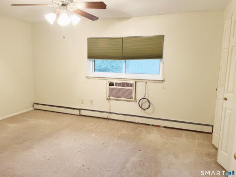 94 Wakefield Circle East Hartford CT 06118