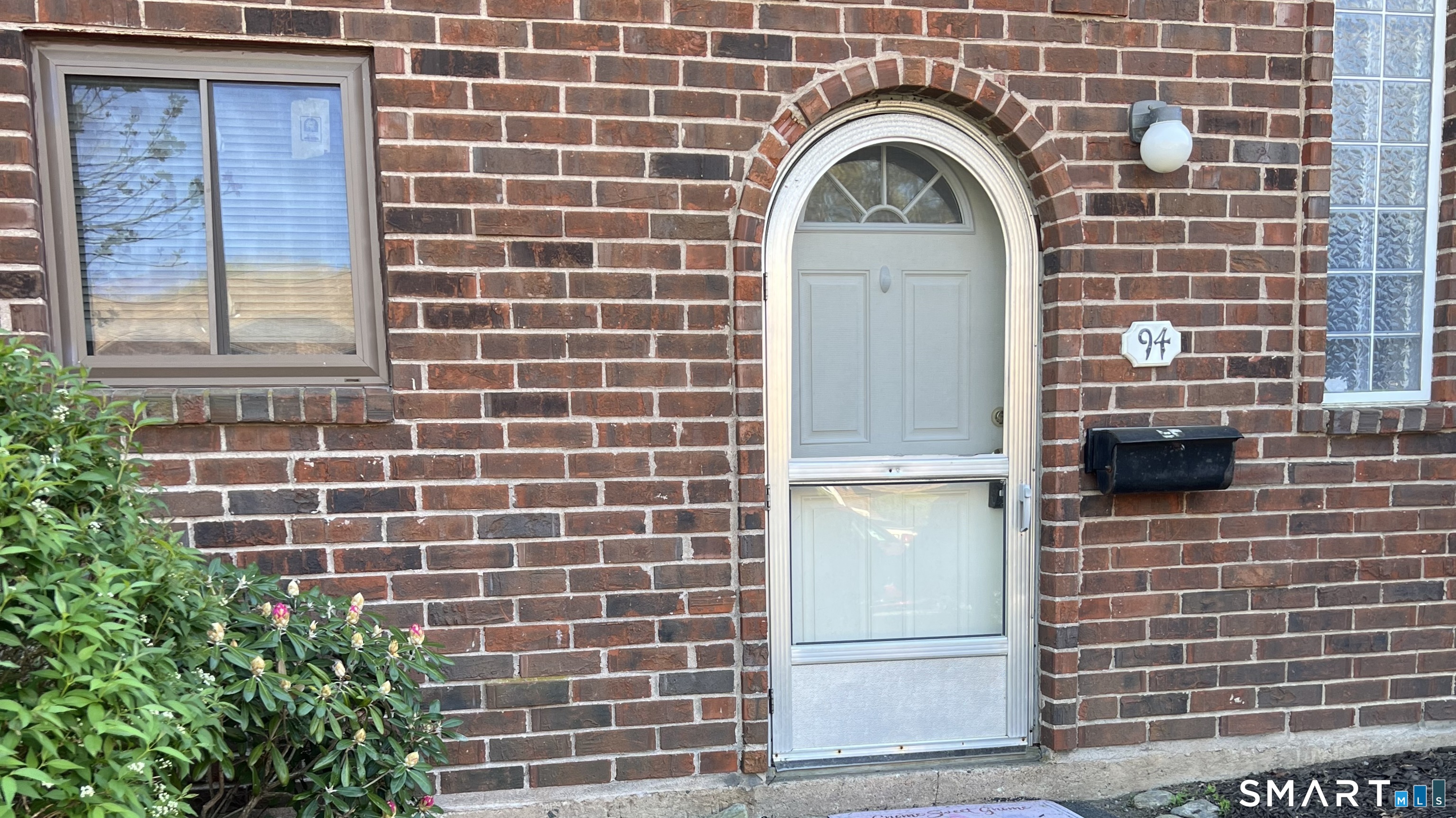 94 Wakefield Circle East Hartford CT 06118