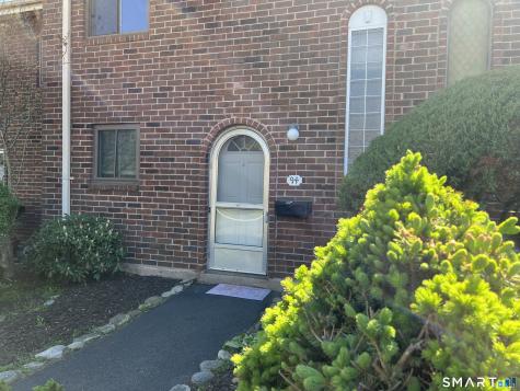 94 Wakefield Circle East Hartford CT 06118