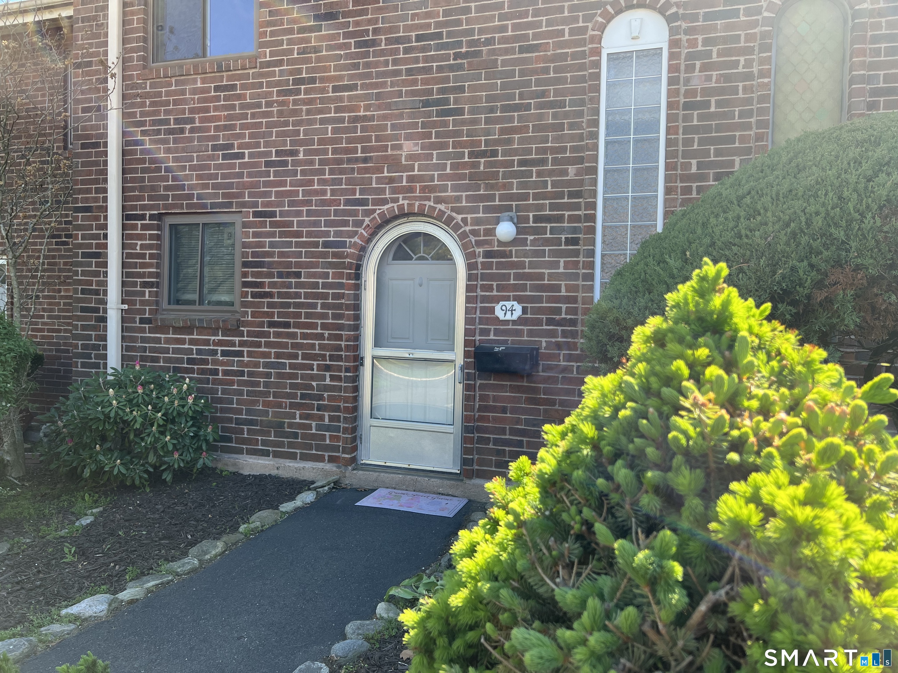 94 Wakefield Circle East Hartford CT 06118