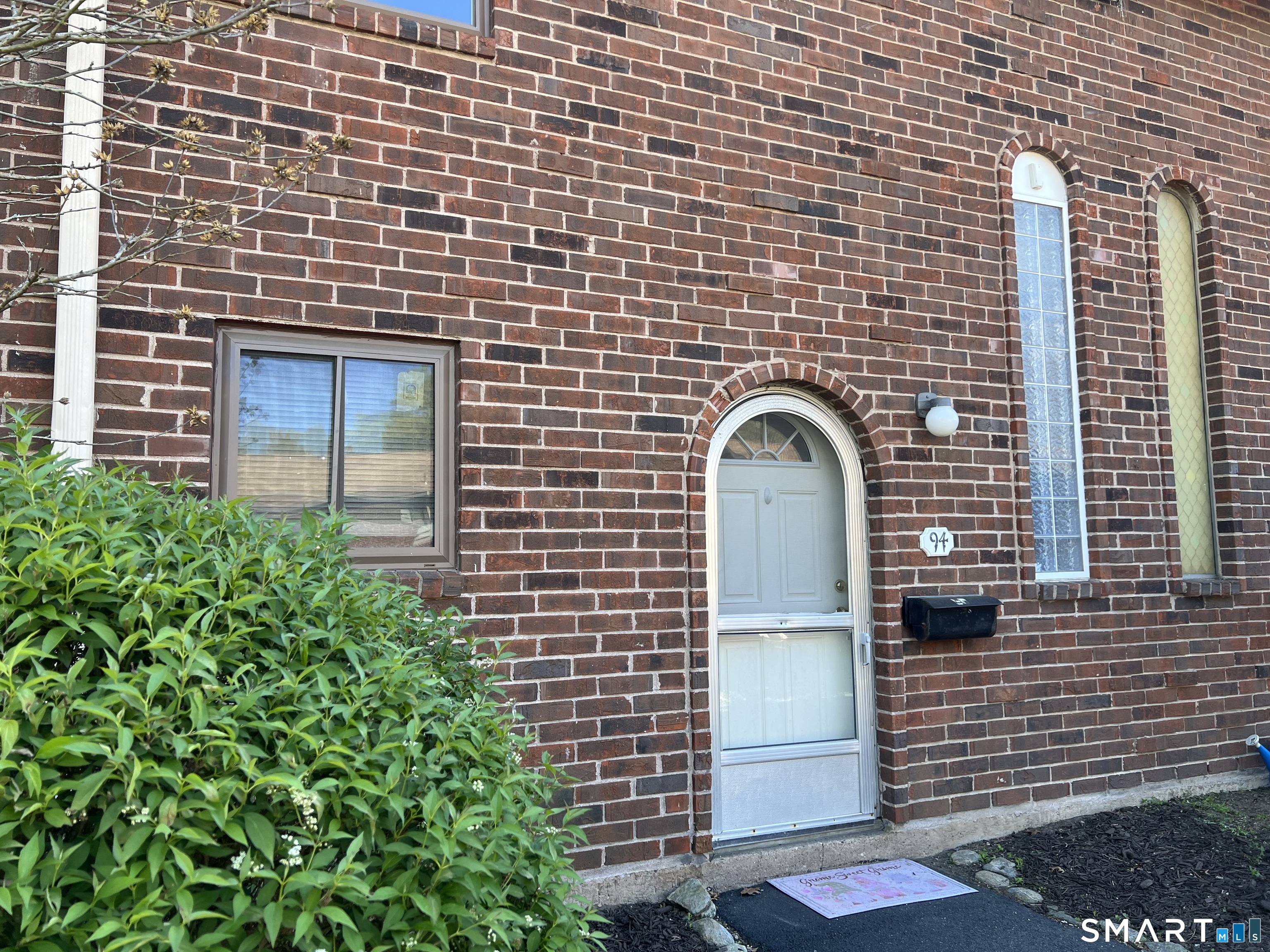 94 Wakefield Circle East Hartford CT 06118