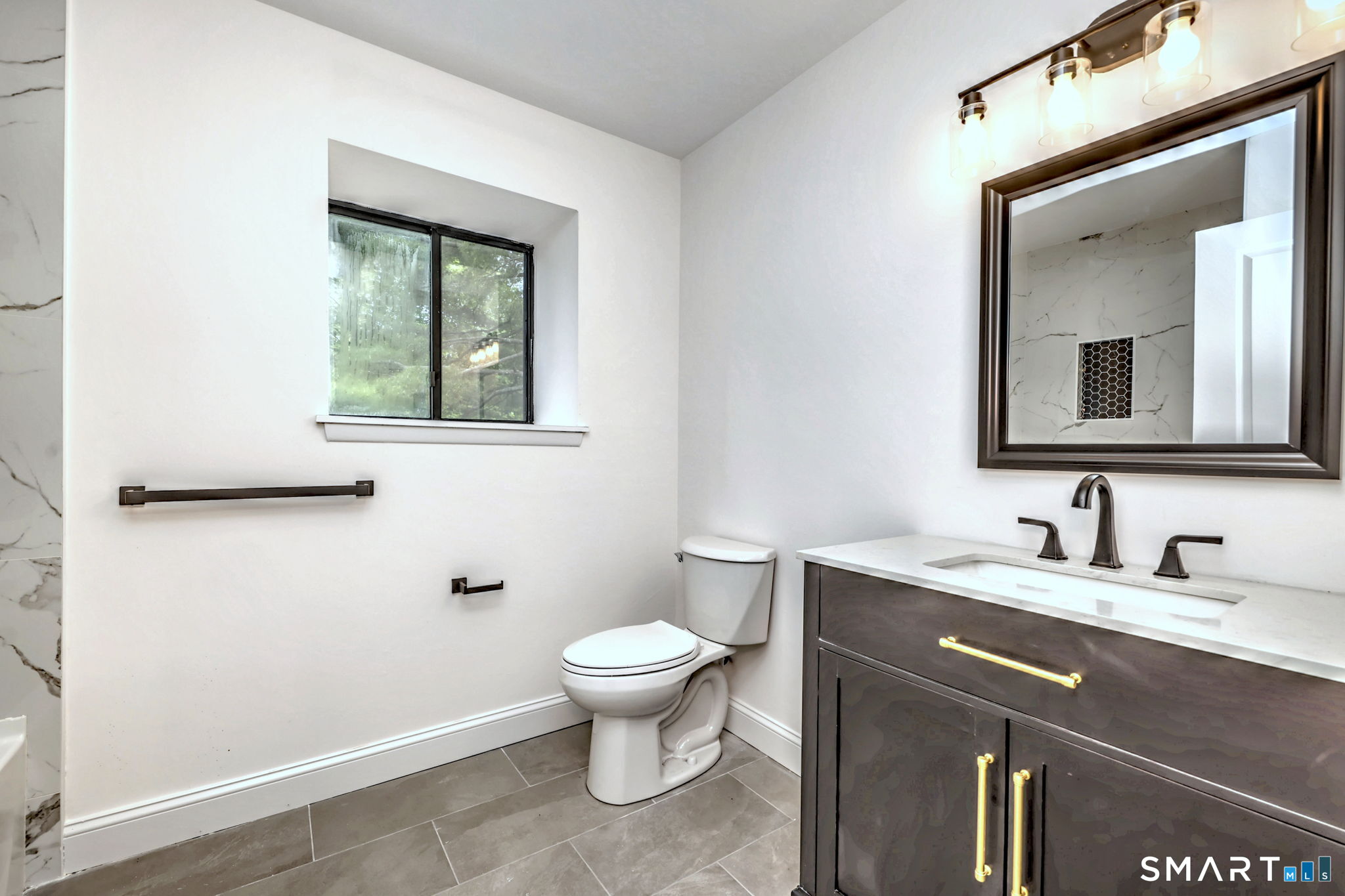 81 Sterling Village Meriden CT 06450