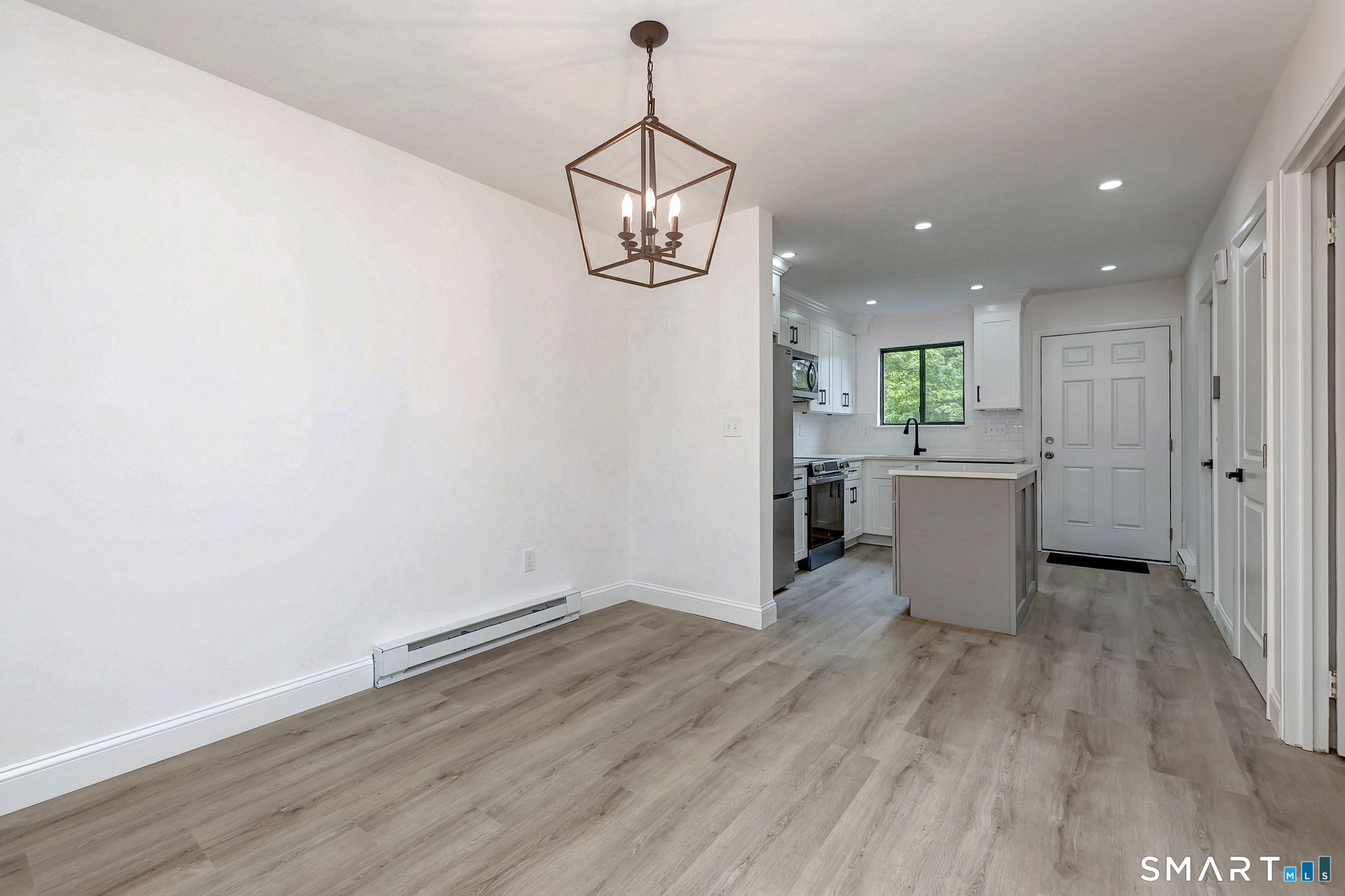 81 Sterling Village Meriden CT 06450